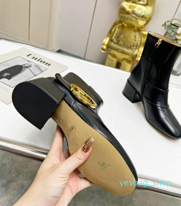 Factory Hot Classic mini snow boot popular Genuine Leather Boots Fashion Women's keep warm Boots Plush 0929 023, 01
Factory Hot Classic mini snow boot popular Genuine Leather Boots Fashion Women's keep warm Boots Plush 0929 023, 01