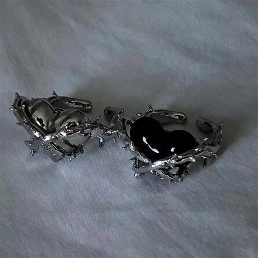 2022 New Fashion Creative Band Rings Punk Gothic Thorn Love Retro Open Ring Women's Party Jewelry Engagement Wedding Gift AB1069
2022 New Fashion Creative Band Rings Punk Gothic Thorn Love Retro Open Ring Women's Party Jewelry Engagement Wedding Gift AB1069