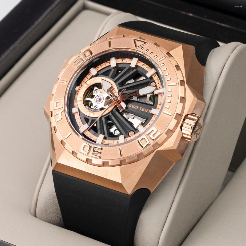 Wristwatches Reef Tiger/RT Men Sports Watches Dive Rose Gold Automatic Mechanical Skeleton Leather Strap Relogio Masculino RGA6903-S, Rga6903-s-ybs
Wristwatches Reef Tiger/RT Men Sports Watches Dive Rose Gold Automatic Mechanical Skeleton Leather Strap Relogio Masculino RGA6903-S, Rga6903-s-ybs