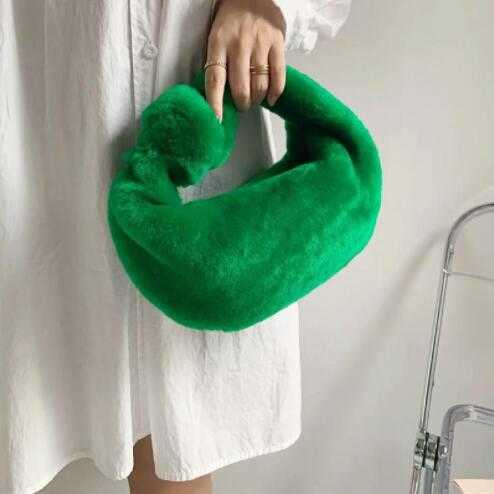 Totes Luxury 2022 spring/summer women's new plush handbags fashion clutches comfortable all-match bag handbags Y2211, Green
Totes Luxury 2022 spring/summer women's new plush handbags fashion clutches comfortable all-match bag handbags Y2211, Green