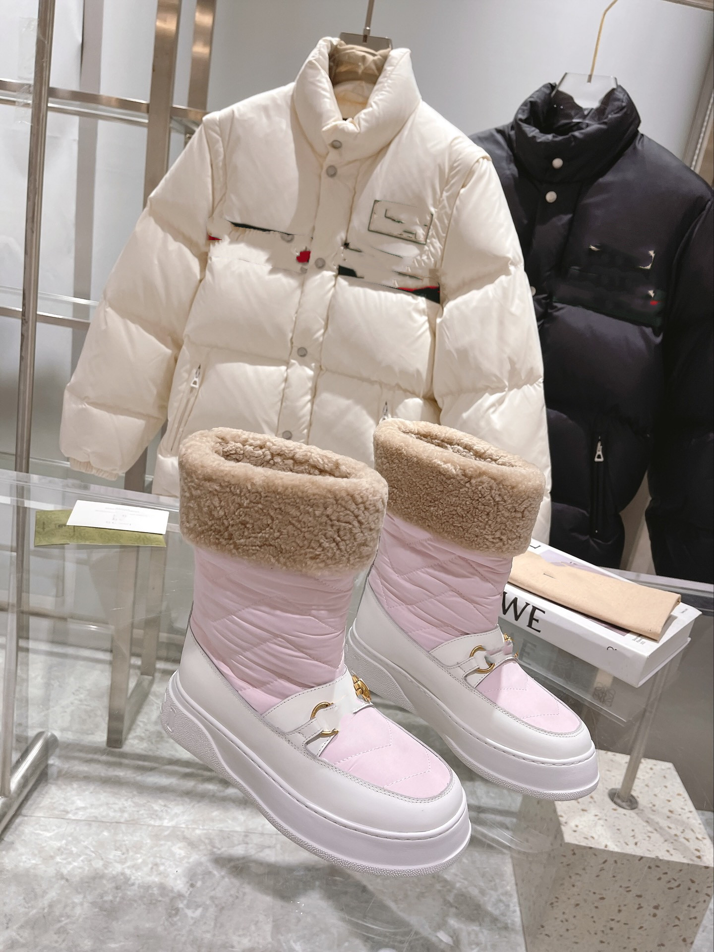 SHOES G09 designer top version handmade custom 2022 new warm GUCS ancient snow boots
SHOES G09 designer top version handmade custom 2022 new warm GUCS ancient snow boots