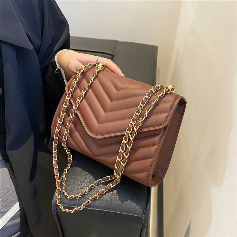 Totes Wave Pattern Women's Bag Rhombus Embroidery Thread Fashion One-shoulder Messenger Bag Ins Small Square Trendy Mini Flap Bag Y2211, Dark brown
Totes Wave Pattern Women's Bag Rhombus Embroidery Thread Fashion One-shoulder Messenger Bag Ins Small Square Trendy Mini Flap Bag Y2211, Dark brown
