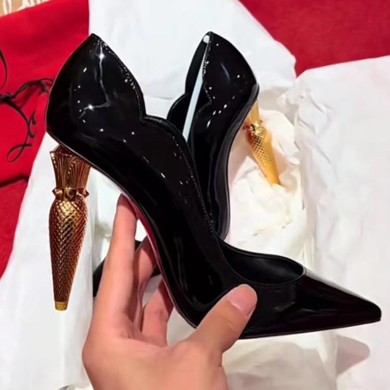 Dress Shoes High Heels Leather Suede Wedding Shoe Women Luxury Glitter Rivets Triple Black Nude Pink White Purple Violet Patent Fashion Party with box
Dress Shoes High Heels Leather Suede Wedding Shoe Women Luxury Glitter Rivets Triple Black Nude Pink White Purple Violet Patent Fashion Party with box