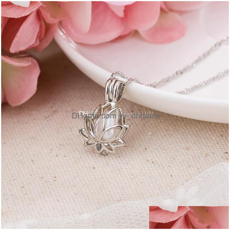Pendant Necklaces Trendy Sier Color Lotus Flower Luminous Glow In The Dark Crescent Pendant Necklace For Women Pearl Cage Jewelry Gi Dhs6U
Pendant Necklaces Trendy Sier Color Lotus Flower Luminous Glow In The Dark Crescent Pendant Necklace For Women Pearl Cage Jewelry Gi Dhs6U