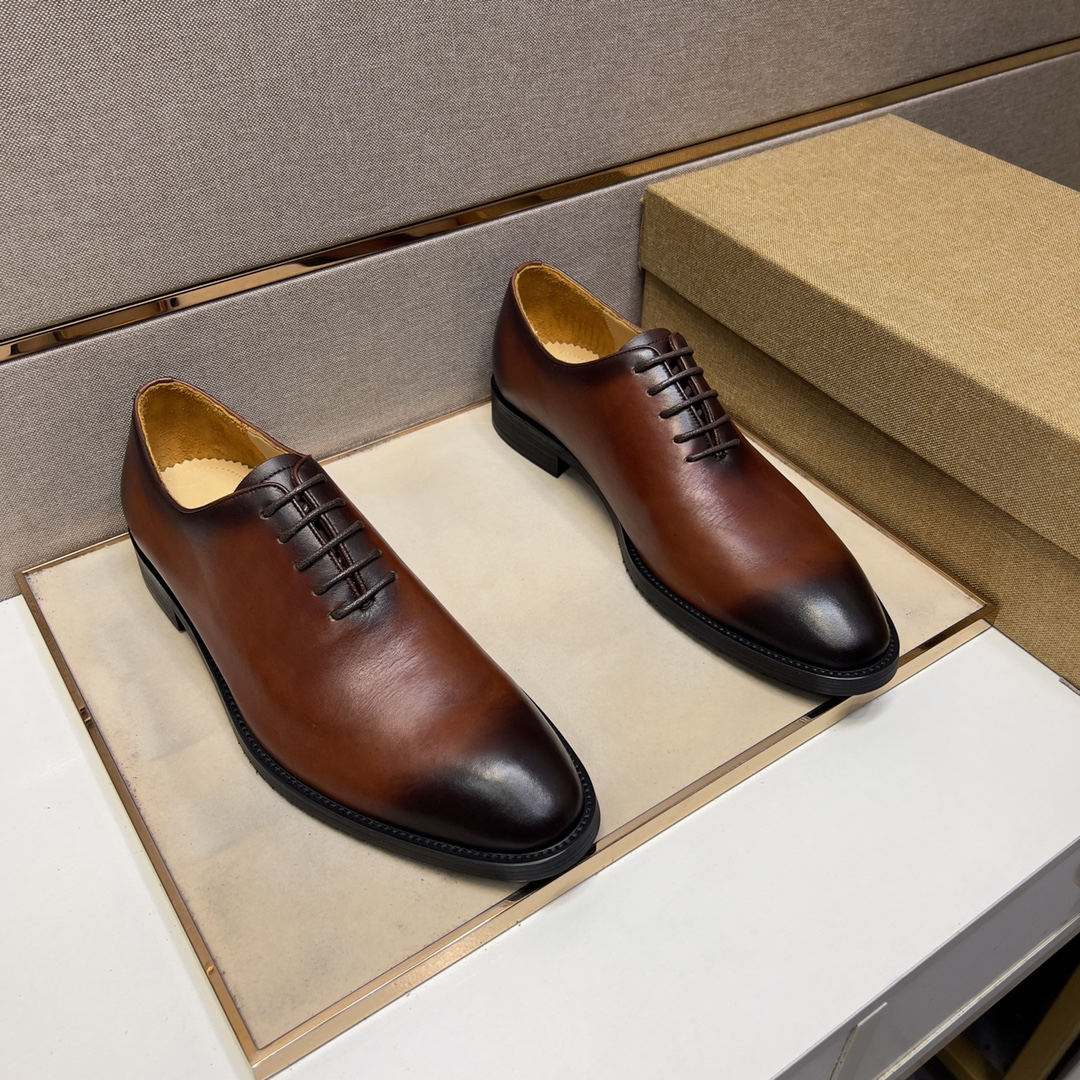 Designer Woman clogs Casual Shoes Men Women Sneaker Sneakers White Black Grey Fog UNC Vintage Green Oversized Sneakers Luxury Velvet Suede
Designer Woman clogs Casual Shoes Men Women Sneaker Sneakers White Black Grey Fog UNC Vintage Green Oversized Sneakers Luxury Velvet Suede