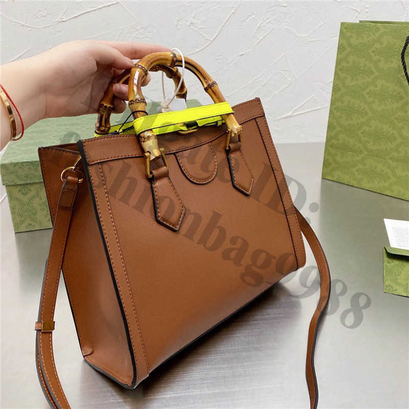 Famous Brand Bamboo Ladies Genuine Leather Shoulder Bags Luxury Designers Women Tote Beige Crossbody Handbags Totes Black Brown Bag 20, Color 1 with logo 21x16cm
Famous Brand Bamboo Ladies Genuine Leather Shoulder Bags Luxury Designers Women Tote Beige Crossbody Handbags Totes Black Brown Bag 20, Color 1 with logo 21x16cm