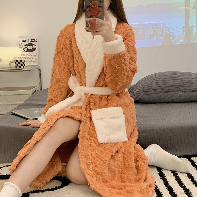 Women's Sleepwear Women's Winter Night Coat Solid Single Breasted Thick Long Sleeve Ladies Bathrobe Pockets Soft Flannel Female
Women's Sleepwear Women's Winter Night Coat Solid Single Breasted Thick Long Sleeve Ladies Bathrobe Pockets Soft Flannel Female