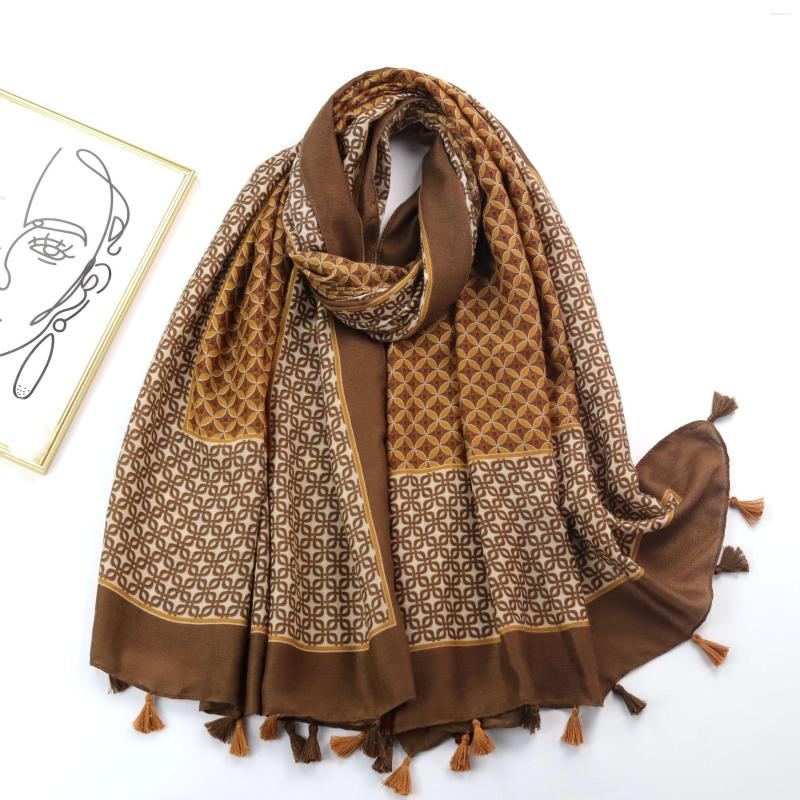 Scarves Women Fashion Lightweight Floral Geometric Block Striped Print Oversized Scarf Sheer Soft Cotton Neck Head Paisley Stoles
Scarves Women Fashion Lightweight Floral Geometric Block Striped Print Oversized Scarf Sheer Soft Cotton Neck Head Paisley Stoles