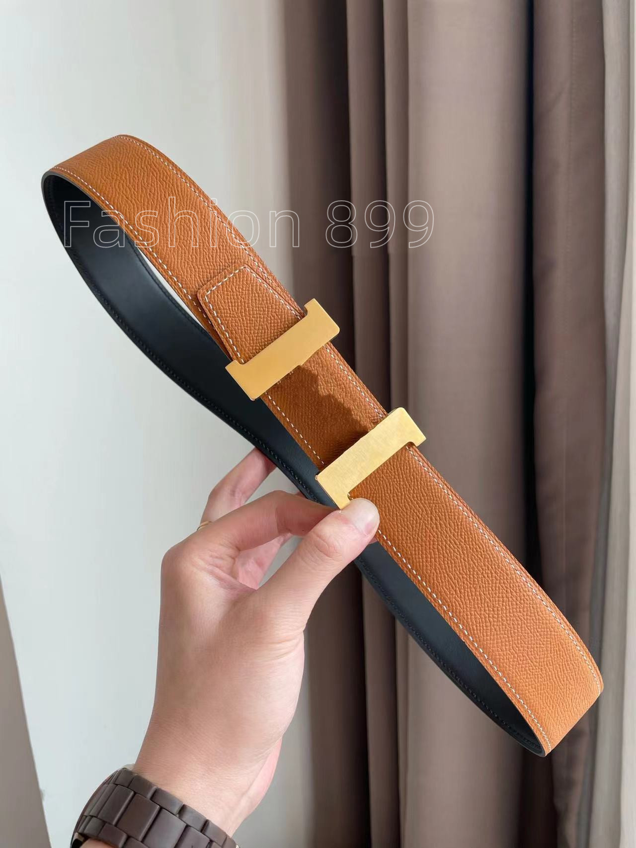 Top leather men belts for mens and women designer fashion letter buckle Classic black brown reversible buckle width 38 MM, Customize
Top leather men belts for mens and women designer fashion letter buckle Classic black brown reversible buckle width 38 MM, Customize