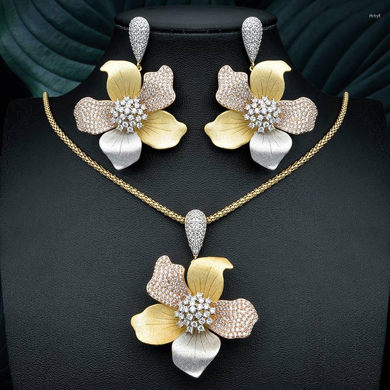 Necklace Earrings Set ModemAngel 3 Tone Copper Luxury Delicate Flower For Women Pendant And Earring Wedding Party, Picture shown
Necklace Earrings Set ModemAngel 3 Tone Copper Luxury Delicate Flower For Women Pendant And Earring Wedding Party, Picture shown