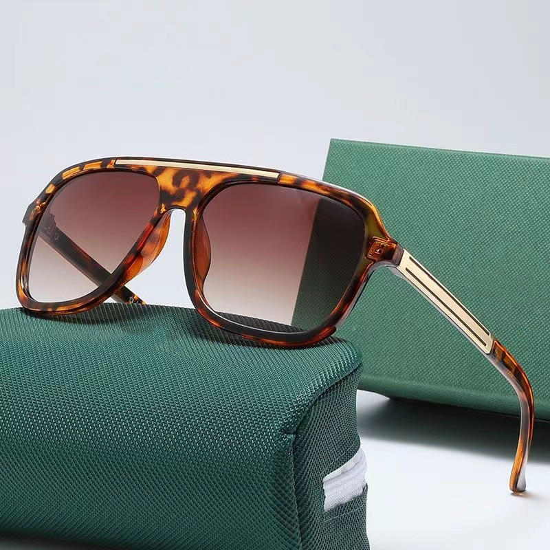 2022 Catty Fish new fashion sunglasses for men and women trend black super sunglasses retro street snap sunglasses
2022 Catty Fish new fashion sunglasses for men and women trend black super sunglasses retro street snap sunglasses