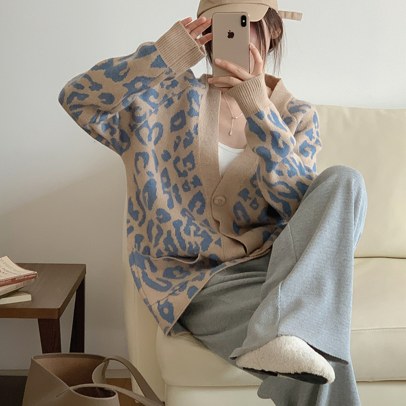 Women Knits Tees Limiguyue Leopard Print Cardigans Women Vintage V Neck Sweater Oversized Knitting Jackets Casual Single Breasted Outwear J941 221125, Pink
Women Knits Tees Limiguyue Leopard Print Cardigans Women Vintage V Neck Sweater Oversized Knitting Jackets Casual Single Breasted Outwear J941 221125, Pink