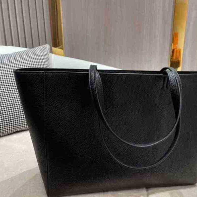 Quality Shoulder Bags For Women Handbag With Brand Leather Designer Handbags Tote Luxury Messenger Vintage Bag Mens Large Capacity Shopping Wallet, Black
Quality Shoulder Bags For Women Handbag With Brand Leather Designer Handbags Tote Luxury Messenger Vintage Bag Mens Large Capacity Shopping Wallet, Black