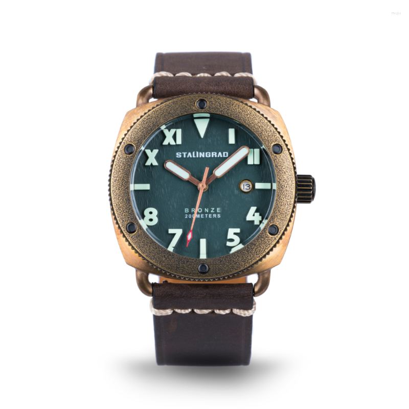Wristwatches SG Men's Watches 45MM Bronze With Stainless Steel Bezel Sapphire Crystal Swiss Green Luminous Markers Automatic, Sg-0609-01
Wristwatches SG Men's Watches 45MM Bronze With Stainless Steel Bezel Sapphire Crystal Swiss Green Luminous Markers Automatic, Sg-0609-01