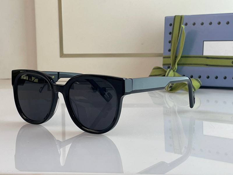 Summer Sunglasses For Men and Women style 1237 Anti-Ultraviolet Retro Plate Square Full frame fashion Eyeglasses Random Box
Summer Sunglasses For Men and Women style 1237 Anti-Ultraviolet Retro Plate Square Full frame fashion Eyeglasses Random Box