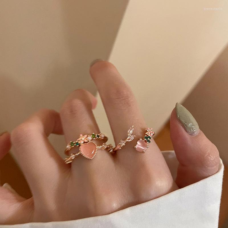 Wedding Rings Pink Sweet Cute Romantic Double Flower Love Heart Zircon Opening Ring For Women Fashion Unique Party Jewelry Gift
Wedding Rings Pink Sweet Cute Romantic Double Flower Love Heart Zircon Opening Ring For Women Fashion Unique Party Jewelry Gift