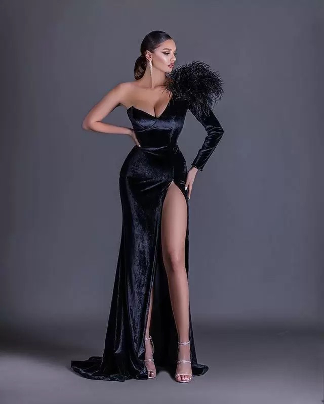Designer Black Mermaid Prom Dresses with Feather Backless One Shoulder High Side Split Floor Length Formal Evening Party Gowns Custom Made Robe de Soi
