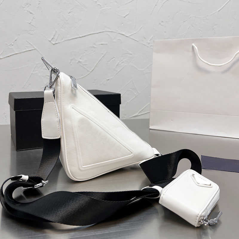 Triangle Bag Crossbody Bags Women Handbag Purse Flap Wallet Wide canvas Shoulder Starp Autumn Winter small pocket Fashion Zipper Gen
Triangle Bag Crossbody Bags Women Handbag Purse Flap Wallet Wide canvas Shoulder Starp Autumn Winter small pocket Fashion Zipper Gen