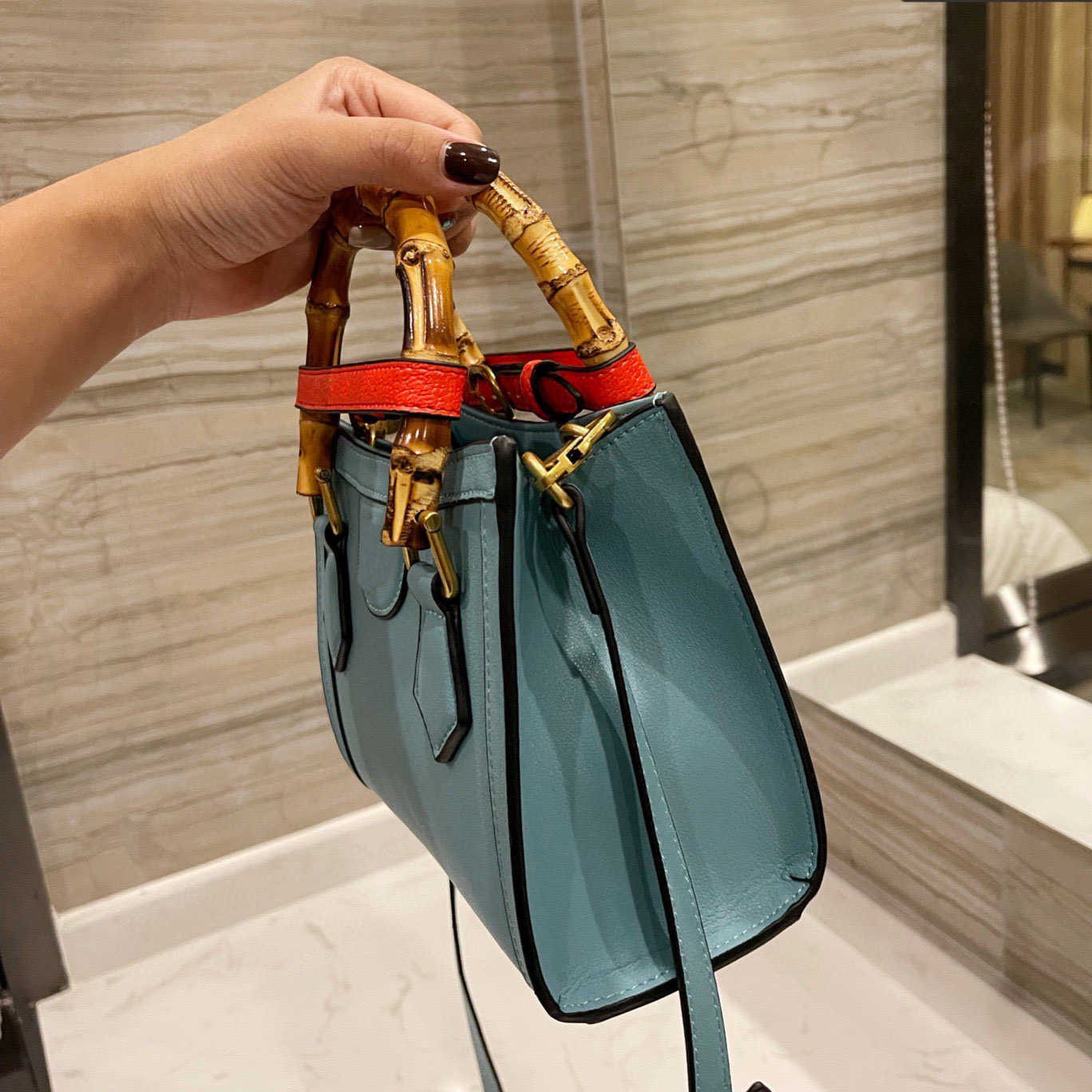 Bamboo Bags Luxury Designer Brand Fashion Shoulder Handbags High Quality Women Totes Chains Phone Bag Wallet Cross body Metallic Vin, No bags
Bamboo Bags Luxury Designer Brand Fashion Shoulder Handbags High Quality Women Totes Chains Phone Bag Wallet Cross body Metallic Vin, No bags