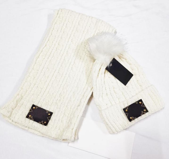 Designer All-Matching Letter Artificial Cashmere Scarfs and Fur Ball Hat Combination Set Scarf Trendy Autumn and Winter Leisure
Designer All-Matching Letter Artificial Cashmere Scarfs and Fur Ball Hat Combination Set Scarf Trendy Autumn and Winter Leisure