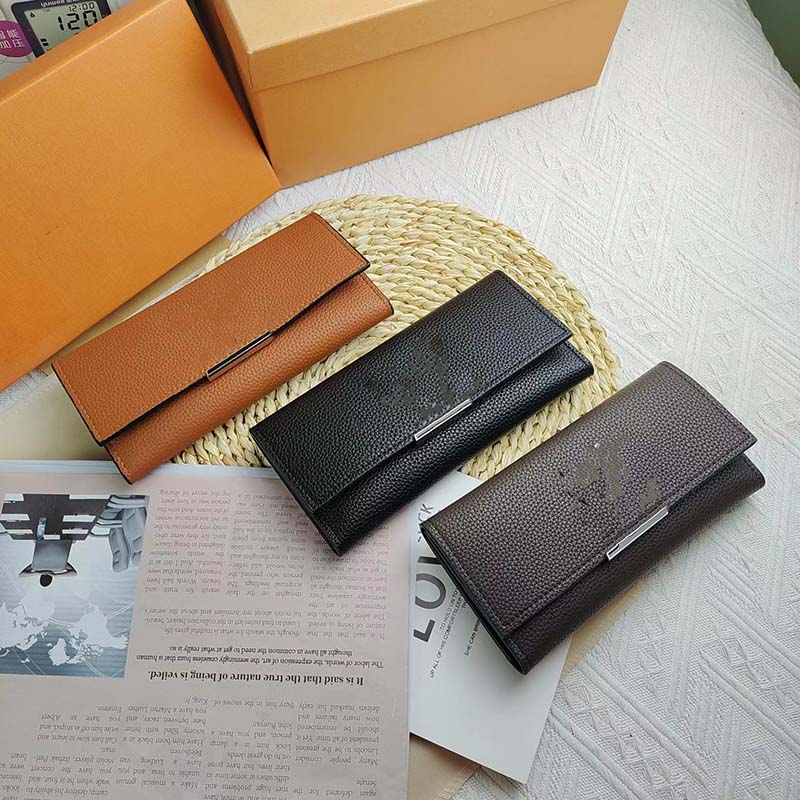 New Fashion Designer Wallet Classic Handheld Grab Bag Suitable for All Occasions, Brown
New Fashion Designer Wallet Classic Handheld Grab Bag Suitable for All Occasions, Brown