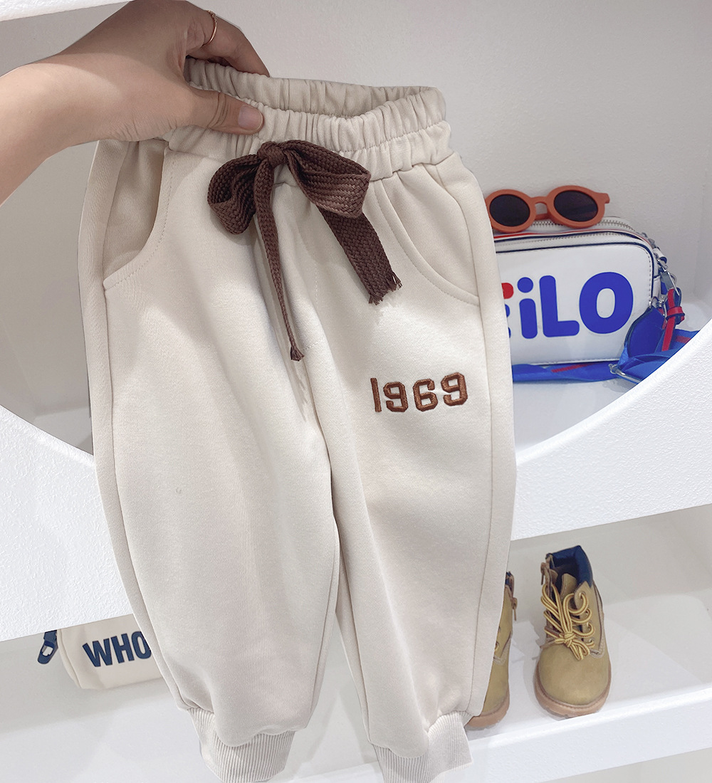 Spring Autumn Children Trousers Boys Girls Kids 100% Cotton Cartoon Casual Sport Long Pants Sweatpants for 1 to 6 Years Kids, Gray
Spring Autumn Children Trousers Boys Girls Kids 100% Cotton Cartoon Casual Sport Long Pants Sweatpants for 1 to 6 Years Kids, Gray