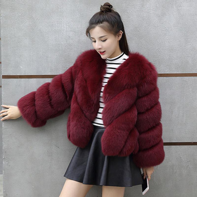 Women's Fur Fashion Faux Winter Coat Women Nice Ribbed V Neck Cropped Jacket Woman 9 Colors High Quality Furry Overcoat Mujer, White
Women's Fur Fashion Faux Winter Coat Women Nice Ribbed V Neck Cropped Jacket Woman 9 Colors High Quality Furry Overcoat Mujer, White