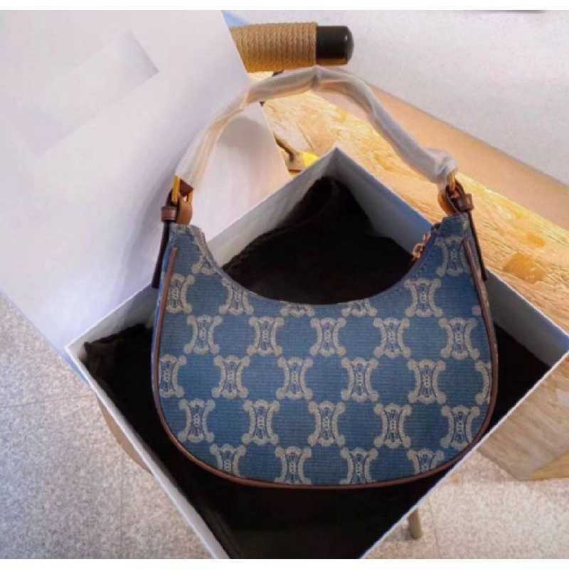 Famous Brand Bag Celinns Designer Handbag Denim High Quality Underarm Crossbody Shoulderbag, Silver
Famous Brand Bag Celinns Designer Handbag Denim High Quality Underarm Crossbody Shoulderbag, Silver