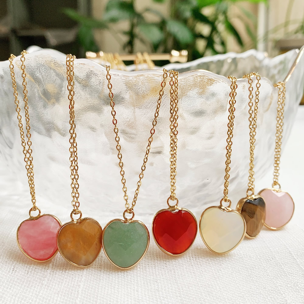 Heart Pendant Necklace for Women Love Sweet Heart Charm Natural Quartz Stone Turquoise Opal Pink Crystal Pendulum Necklaces