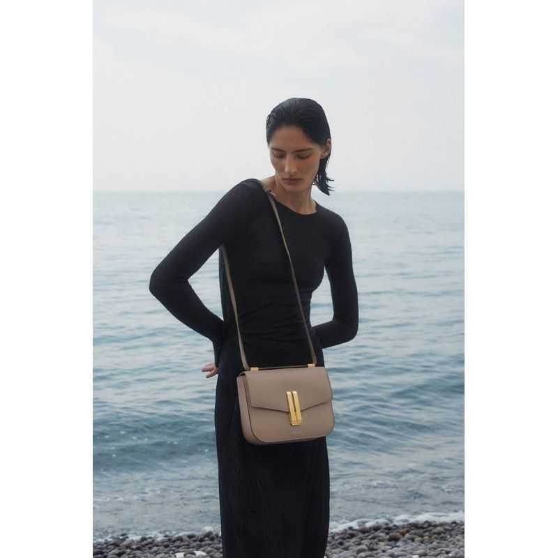 Designer Demelliers bag 2022 New Demellier the Tofu Bag Small Women's One Shoulder Oblique Handbag, Black
Designer Demelliers bag 2022 New Demellier the Tofu Bag Small Women's One Shoulder Oblique Handbag, Black