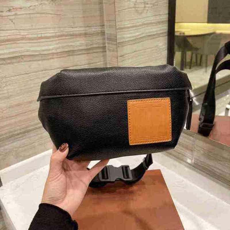 Quality Shoulder Bags For Women Leather Handbag 2022 New Designer Handbags Tote Classic Chest Brand Messenger Vintage Bag Mens Crossbody Female, Black
Quality Shoulder Bags For Women Leather Handbag 2022 New Designer Handbags Tote Classic Chest Brand Messenger Vintage Bag Mens Crossbody Female, Black