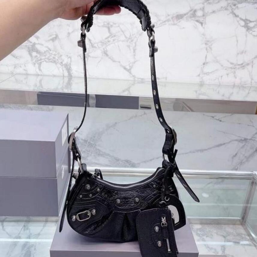Top quality luxury design Fashion motorcycle Leather Handbag shoulder bag women's retro large capacity Tote Cosmetics Messenger backpack, 13
Top quality luxury design Fashion motorcycle Leather Handbag shoulder bag women's retro large capacity Tote Cosmetics Messenger backpack, 13