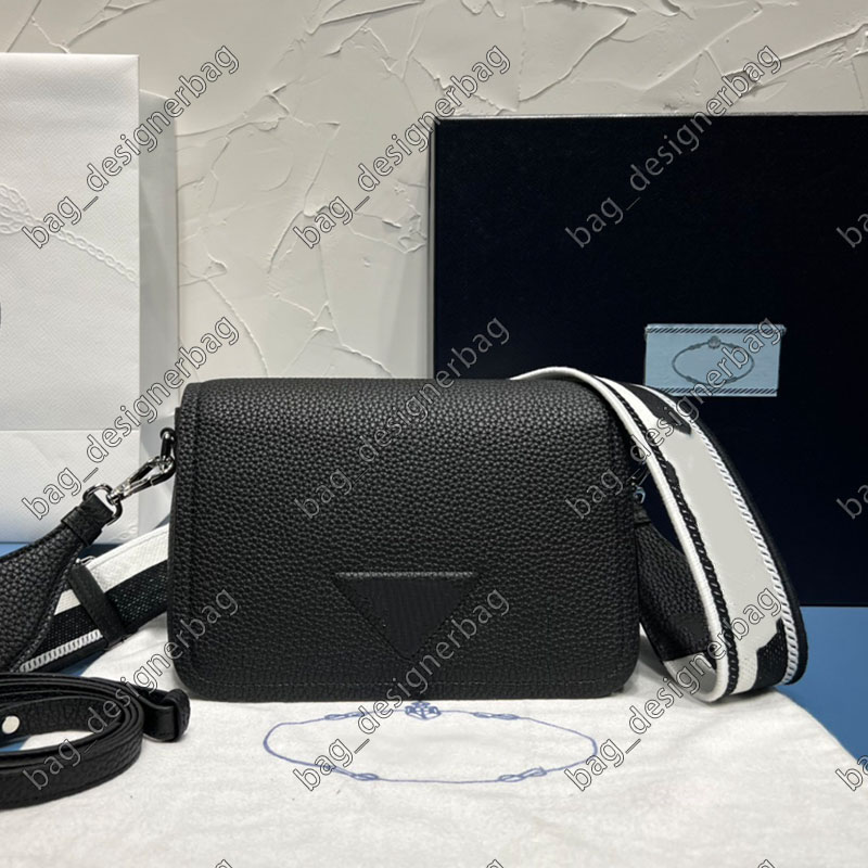 Designer fashion trend men's and women's universal messenger bag One shoulder simple and versatile large capacity 23cm, White
Designer fashion trend men's and women's universal messenger bag One shoulder simple and versatile large capacity 23cm, White