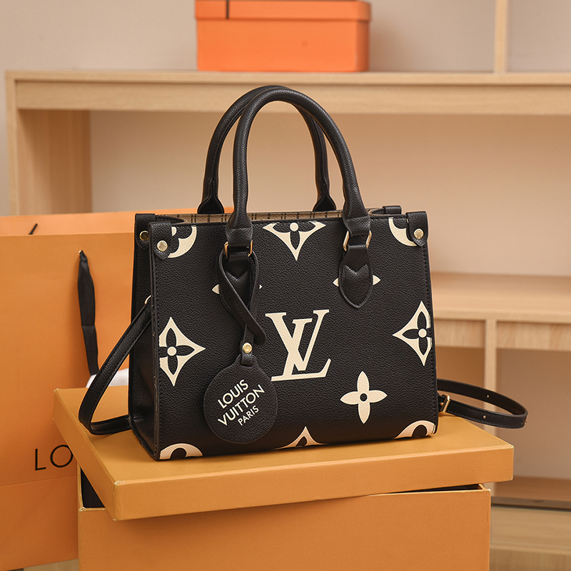 Women Luxurys Designers Evening Bags Louis Vuitton genuine leather shoulder bag Woman Handbags Lady Messenger Fashion Bag Luxury Crossbody Tote wallet GG
Women Luxurys Designers Evening Bags Louis Vuitton genuine leather shoulder bag Woman Handbags Lady Messenger Fashion Bag Luxury Crossbody Tote wallet GG