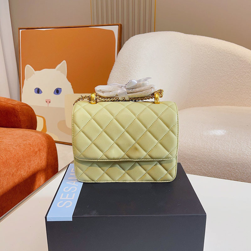 Mini Versatile Women Classic Flap Shoulder Bag Leather Quilted Fashion Designer Crossbody Handbags Retro Wallet Birkin Suitcases Coin Purse Fanny Packs Borse 19CM, Grey
Mini Versatile Women Classic Flap Shoulder Bag Leather Quilted Fashion Designer Crossbody Handbags Retro Wallet Birkin Suitcases Coin Purse Fanny Packs Borse 19CM, Grey