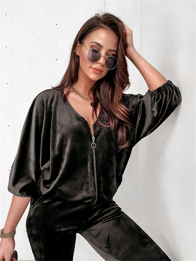 Women Two Piece Pants Velvet 2 Sets Womens Outfits Autumn Clothing V Neck Zip Top Long Suit Velour Tracksuit Casual 2 Women 221125, Black
Women Two Piece Pants Velvet 2 Sets Womens Outfits Autumn Clothing V Neck Zip Top Long Suit Velour Tracksuit Casual 2 Women 221125, Black