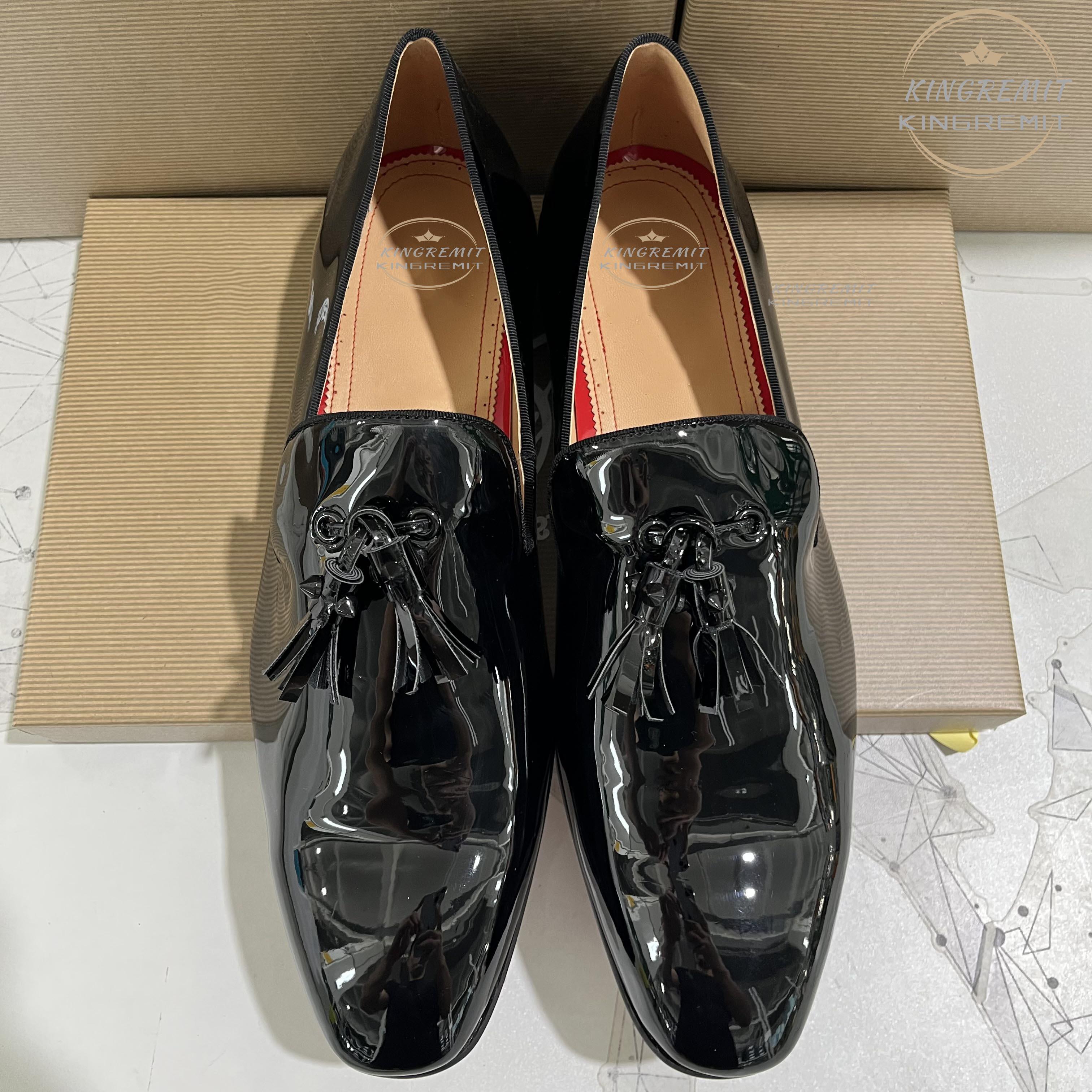 Quality Designer Sneakers Men's Leather Cashal Shoes Fashion Dress Shoe Spikes Rivets Sneaker Luxury Suede Shoess
Quality Designer Sneakers Men's Leather Cashal Shoes Fashion Dress Shoe Spikes Rivets Sneaker Luxury Suede Shoess