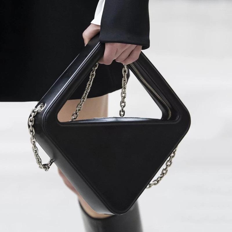 Evening Bags 2022 Luxury Big Brand Ladies Bag Full Grain Cowhide Organ Horseshoe Large Capacity One-shoulder Messenger Handbag, Black
Evening Bags 2022 Luxury Big Brand Ladies Bag Full Grain Cowhide Organ Horseshoe Large Capacity One-shoulder Messenger Handbag, Black