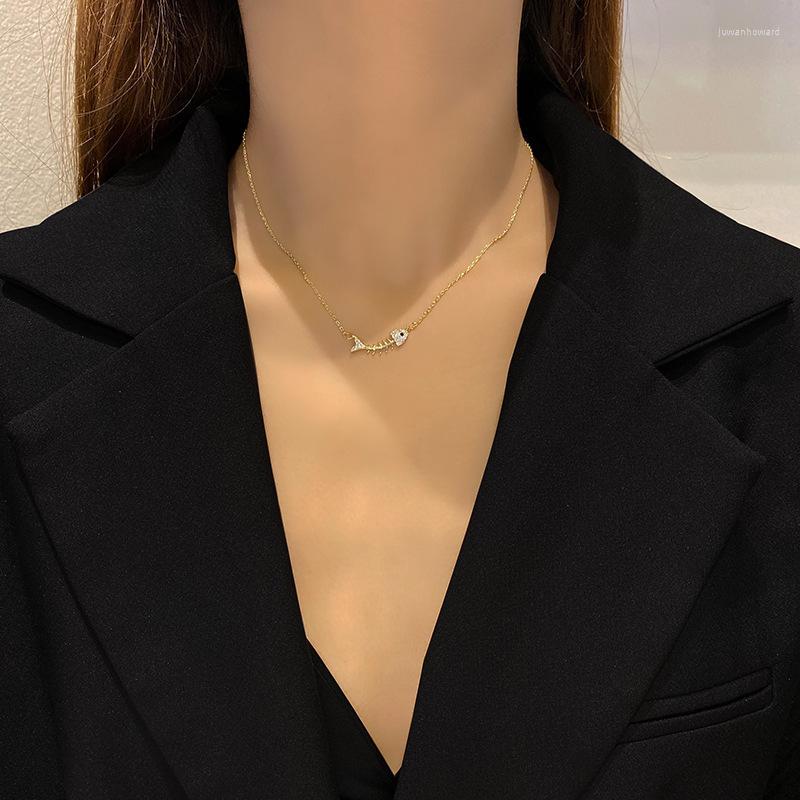 Choker Kpop Simple Fish Bone China Necklace For Women Fashion Aesthetic 2022 Flash Zircon Jewelry Girl Gift Collar
Choker Kpop Simple Fish Bone China Necklace For Women Fashion Aesthetic 2022 Flash Zircon Jewelry Girl Gift Collar
