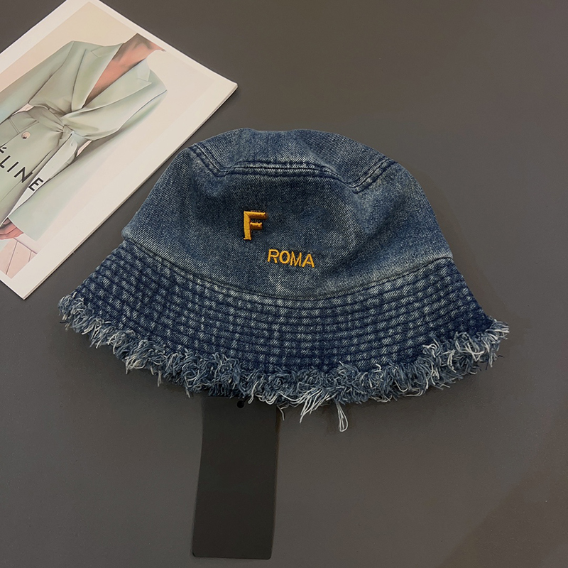 Designer Fashion Bucket Hat Classic Luxury Brand Caps Womens Winter Bucket Hats Mens Exquisite Comfortable Hats Classic F Cap D22112804JX, Blue
Designer Fashion Bucket Hat Classic Luxury Brand Caps Womens Winter Bucket Hats Mens Exquisite Comfortable Hats Classic F Cap D22112804JX, Blue