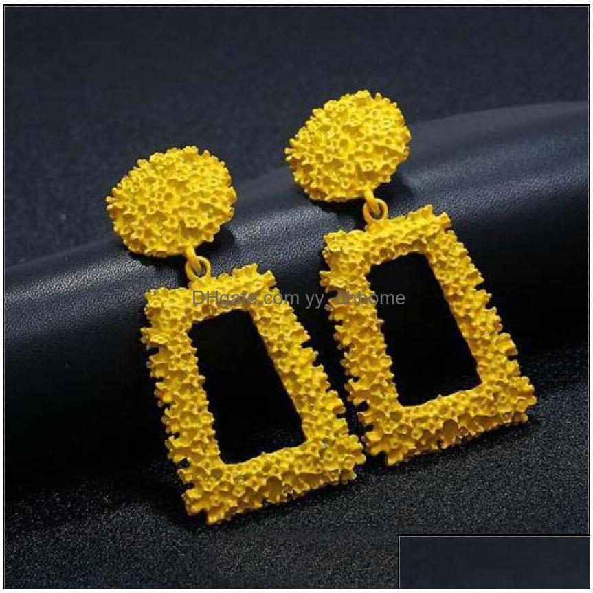 Dangle Chandelier Trendy Fashion Luxury Designer Vintage Exaggerated 3D Carved Geometric Big Square Box Woman Pendant Stud Earring Dh2Z8
Dangle Chandelier Trendy Fashion Luxury Designer Vintage Exaggerated 3D Carved Geometric Big Square Box Woman Pendant Stud Earring Dh2Z8