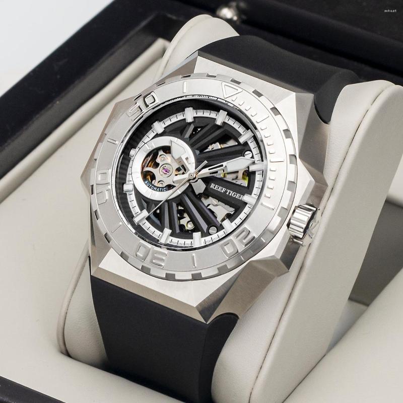 Wristwatches Reef Tiger/RT Men Sports Watches Dive Steel Skeleton For Automatic Mechanical Rubber Watch Accessories RGA6903-S, Rga6903-s-ybbr
Wristwatches Reef Tiger/RT Men Sports Watches Dive Steel Skeleton For Automatic Mechanical Rubber Watch Accessories RGA6903-S, Rga6903-s-ybbr