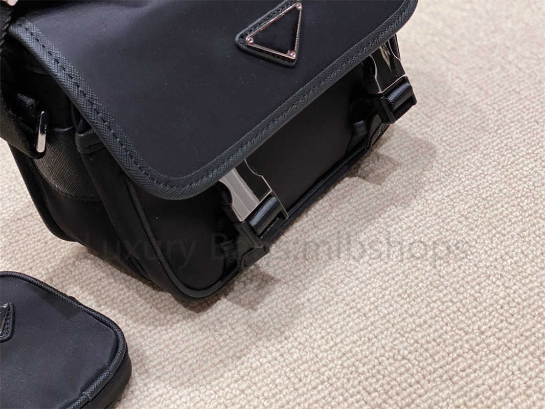 2022 Designer Luxury Shoulder Bags high quality nylon Handbags Bestselling wallet women men Crossbody bag purses Messenger Handbag la, No bags
2022 Designer Luxury Shoulder Bags high quality nylon Handbags Bestselling wallet women men Crossbody bag purses Messenger Handbag la, No bags