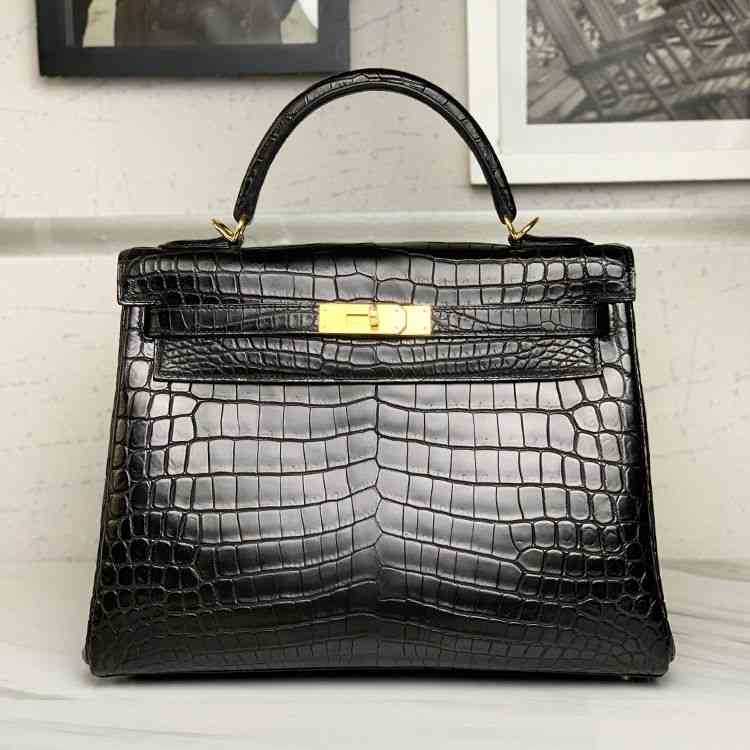 Bags Womens Herme Designer Shoulder Classic Hermee Crocodile 25 Dumb Gold Buckle Single Shoulder Messenger Black Ladys Leather Kellies Tote
Bags Womens Herme Designer Shoulder Classic Hermee Crocodile 25 Dumb Gold Buckle Single Shoulder Messenger Black Ladys Leather Kellies Tote