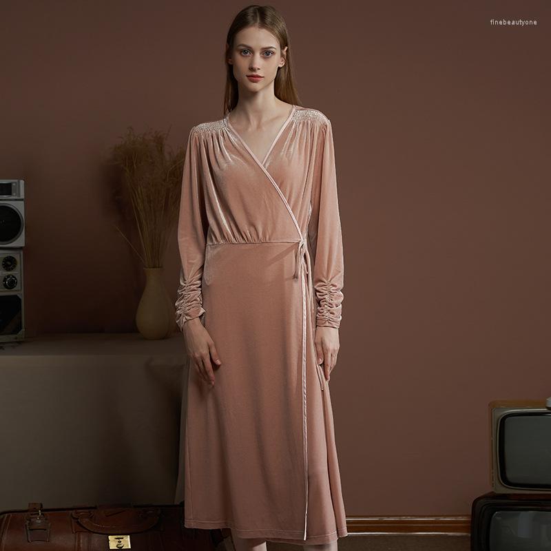 Women's Sleepwear Long Waist Strap Dressing Gown Women's Autumn And Winter Velvet Pure Color Knee Length Dress V-neck Sleeve Hom, Claret
Women's Sleepwear Long Waist Strap Dressing Gown Women's Autumn And Winter Velvet Pure Color Knee Length Dress V-neck Sleeve Hom, Claret