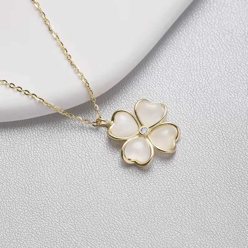 Pendant Necklaces Natural Opal Four leaf Grass Necklace Women's 2022 New Luxury Small Popular Design Color Preserving Collar Chain Neckchain
Pendant Necklaces Natural Opal Four leaf Grass Necklace Women's 2022 New Luxury Small Popular Design Color Preserving Collar Chain Neckchain