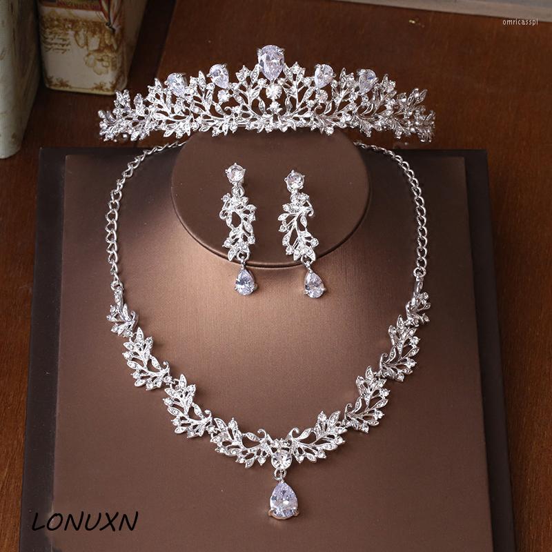 Necklace Earrings Set High-quality Bride Crown Tiara Three-piece Zircon Princess Birthday Wedding With Female Accessories Gift, Picture shown
Necklace Earrings Set High-quality Bride Crown Tiara Three-piece Zircon Princess Birthday Wedding With Female Accessories Gift, Picture shown
