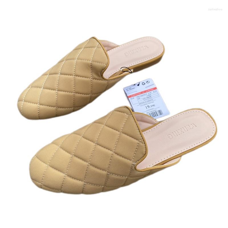 Slippers British Style Basic Women Fashion Slip On Women's Shoes Plus Size EU41 Flats Heel Casual Outdoor Ladies Cover Toe Mules, Black
Slippers British Style Basic Women Fashion Slip On Women's Shoes Plus Size EU41 Flats Heel Casual Outdoor Ladies Cover Toe Mules, Black