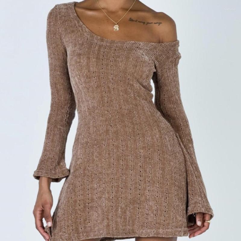 Casual Dresses Female Chic Elegant Dress Evening Party Fall Winter Clothes 2022 Retro Sexy Bodycon Long Sleeve For Day And Night
Casual Dresses Female Chic Elegant Dress Evening Party Fall Winter Clothes 2022 Retro Sexy Bodycon Long Sleeve For Day And Night