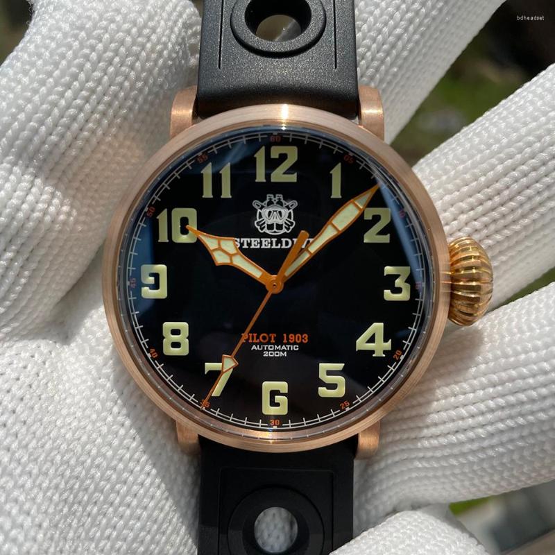Wristwatches Vintage Bronze Diving Automatic Mechanical Men's Watch Calendar Luminous Men Luxury Japan NH35 Sapphire Rubber Clock, Black
Wristwatches Vintage Bronze Diving Automatic Mechanical Men's Watch Calendar Luminous Men Luxury Japan NH35 Sapphire Rubber Clock, Black